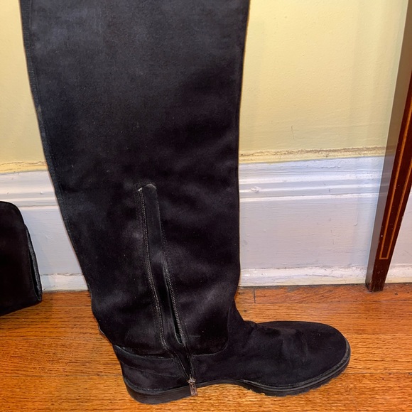 Black boots - Picture 4 of 6